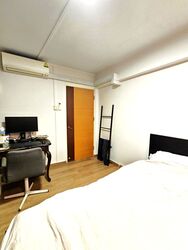 Blk 234 Jurong East Street 21 (Jurong East), HDB 5 Rooms #585437911